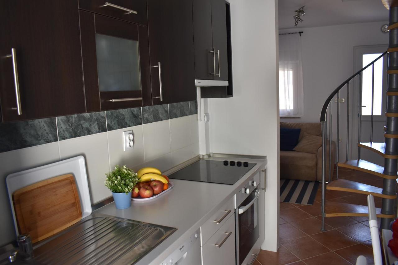 Holiday House Matej Vir Exterior photo